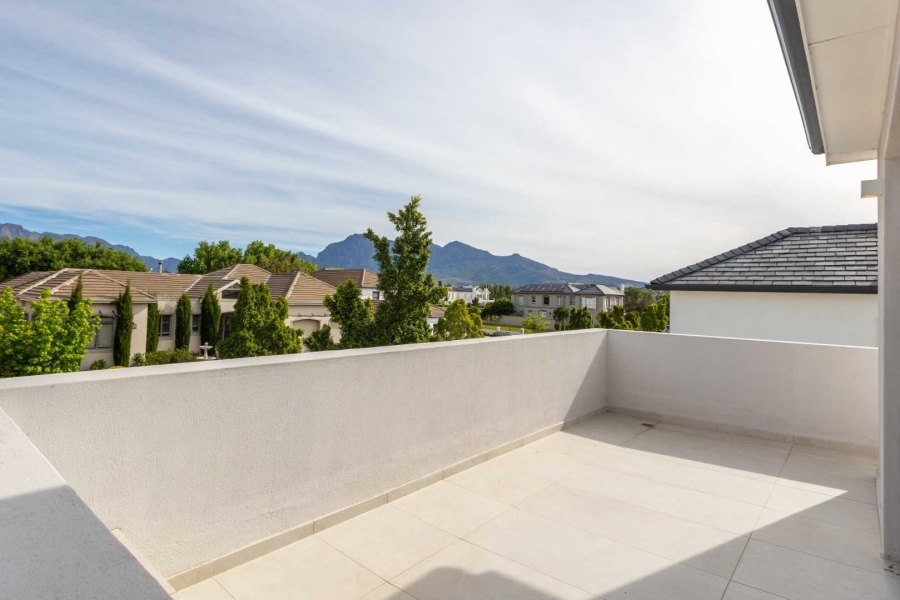 4 Bedroom Property for Sale in Val De Vie Estate Western Cape